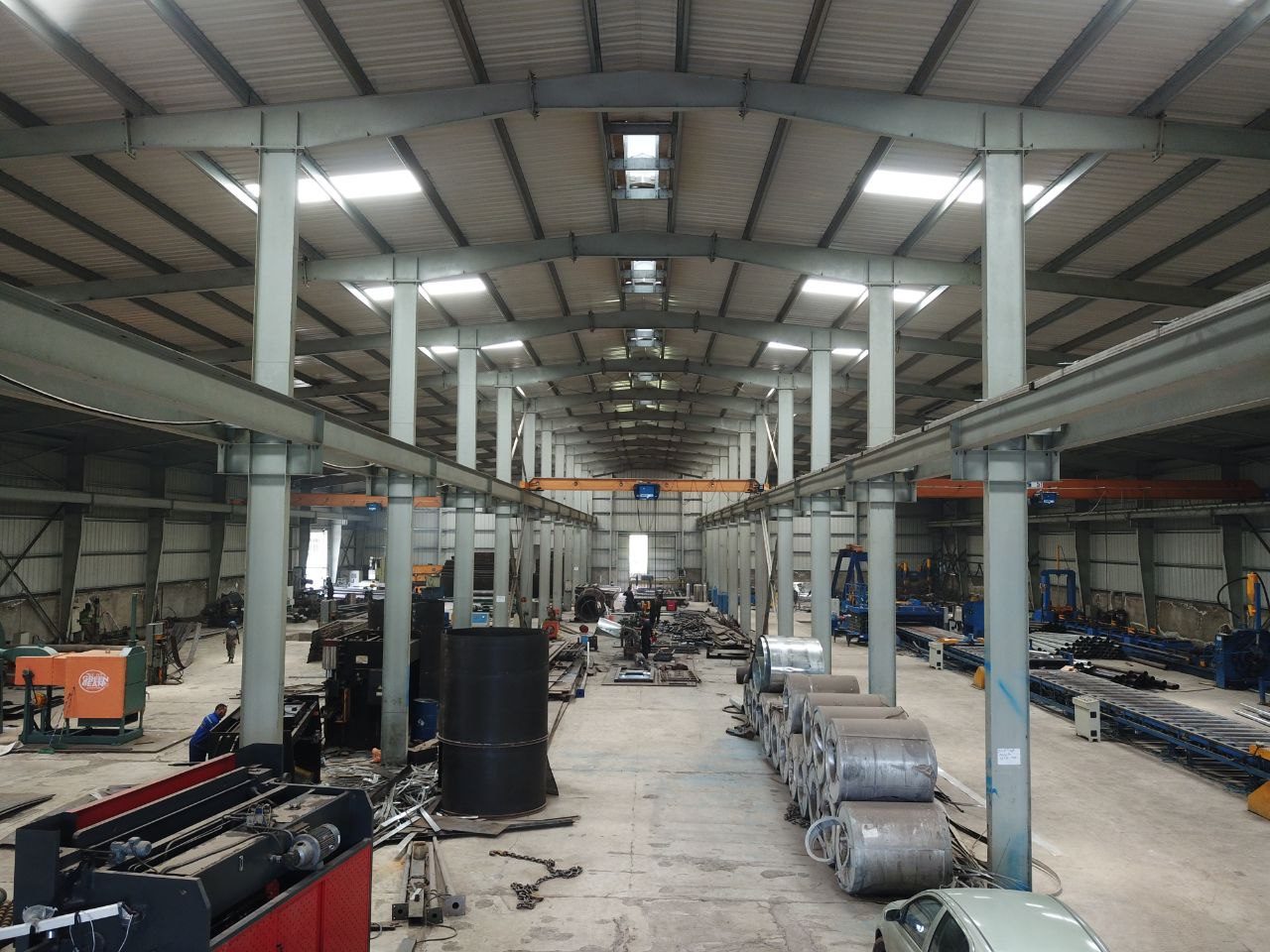 Factory interior — fabrication workshop, Gelan
